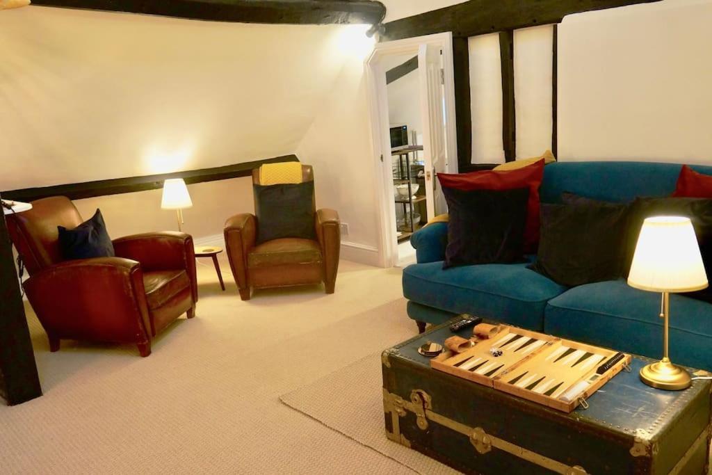 Epic Location, Views & Large Private Terrace Leilighet Windsor Eksteriør bilde